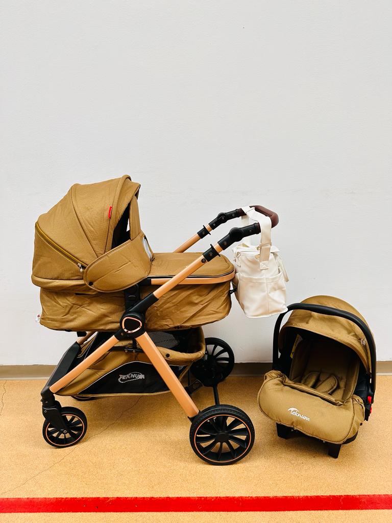 Carucior Teknum Baby, model 3 in 1, 0-36 luni,  reversibil, cu pliere compacta, culoare BEJ,