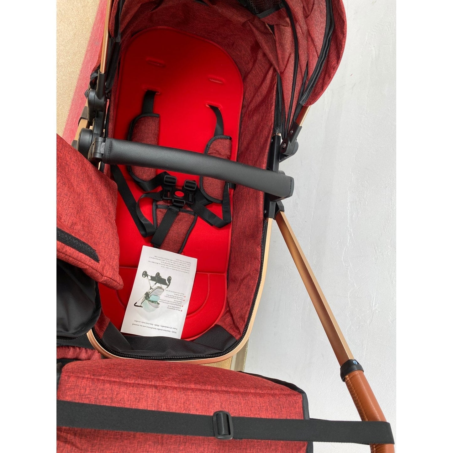 Carucior Teknum 3 in 1 , 0-36 luni, transformabil, reversibil, ultrapliabil, usor si practic cu roti cauciuc, culoare ROSU, TR_508C_ROSU