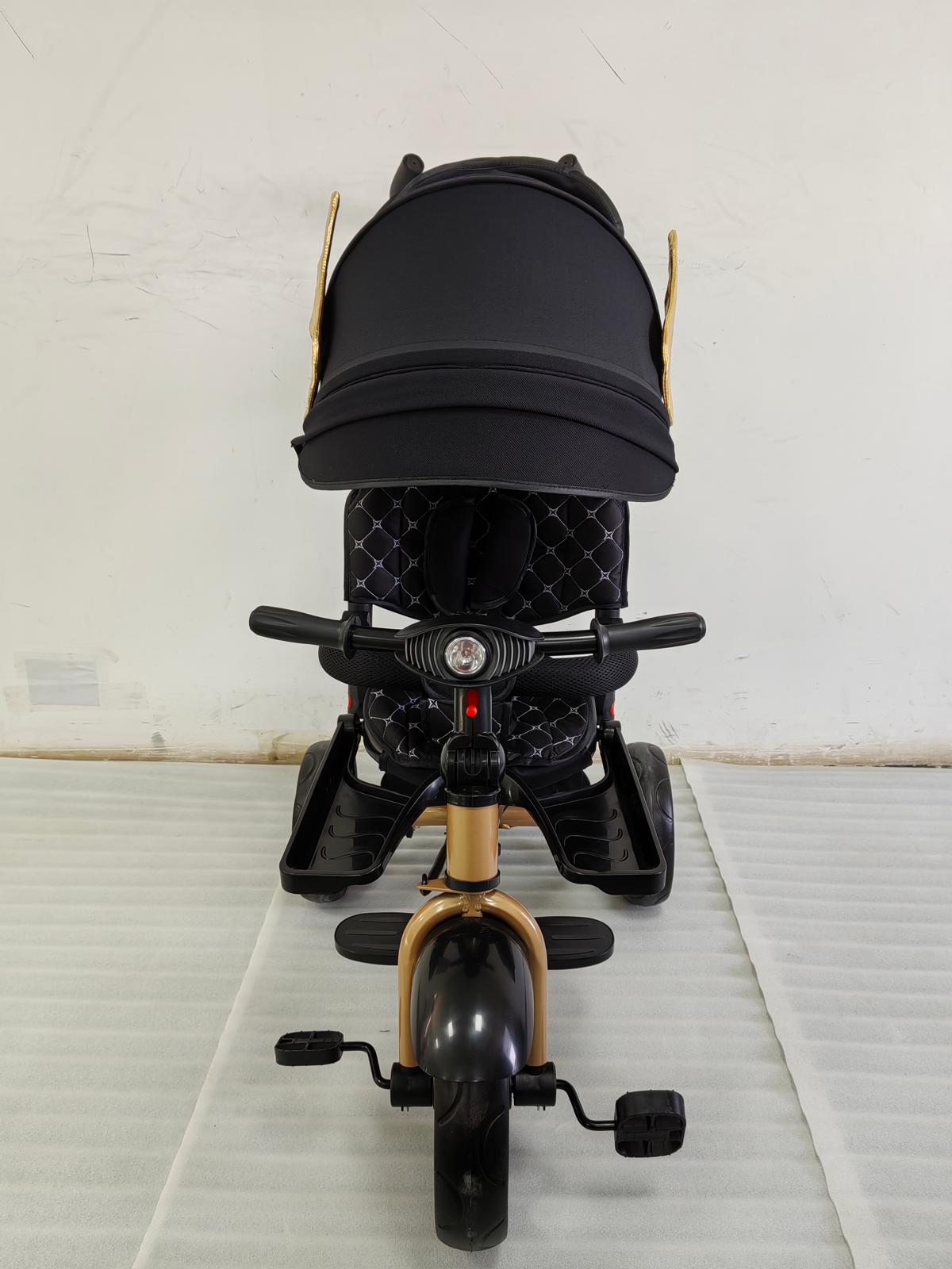 Tricicleta cu pozitie de somn, scaun rotativ si muzica distractiva, Negru