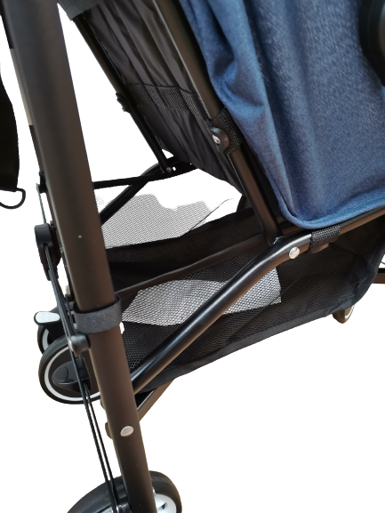 Carucior sport usor si compact, cu inchidere tip umbrela , culoare Rosu