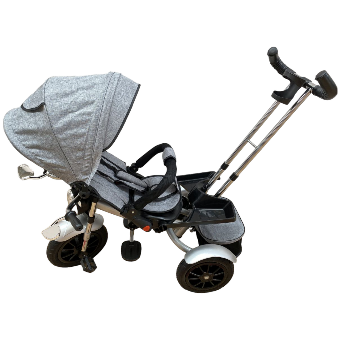 Tricicleta evolutiva, cu pozitie somn, scaun rotativ, muzica si lumini, culoare gri,