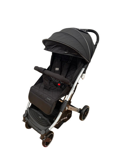 Carucior sport calitate superioara KIDILO 12, cu inchidere compacta, sistem troller, pozitie somn