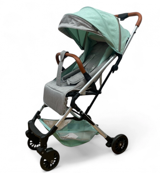 Carucior sport, ultrausor si ultrapliabil, cu pozitie de somn, tip troller, cu accesorii din piele, sarcina maxima 22 Kg, verde menta