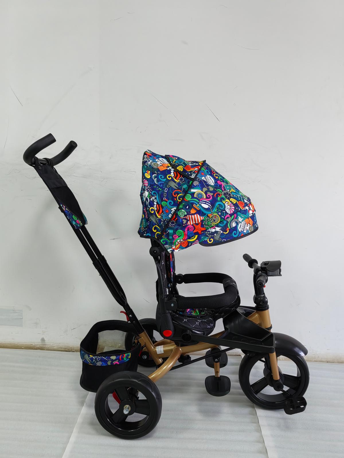 Tricicleta cu pozitie de somn, scaun rotativ si muzica distractiva, Multicolor